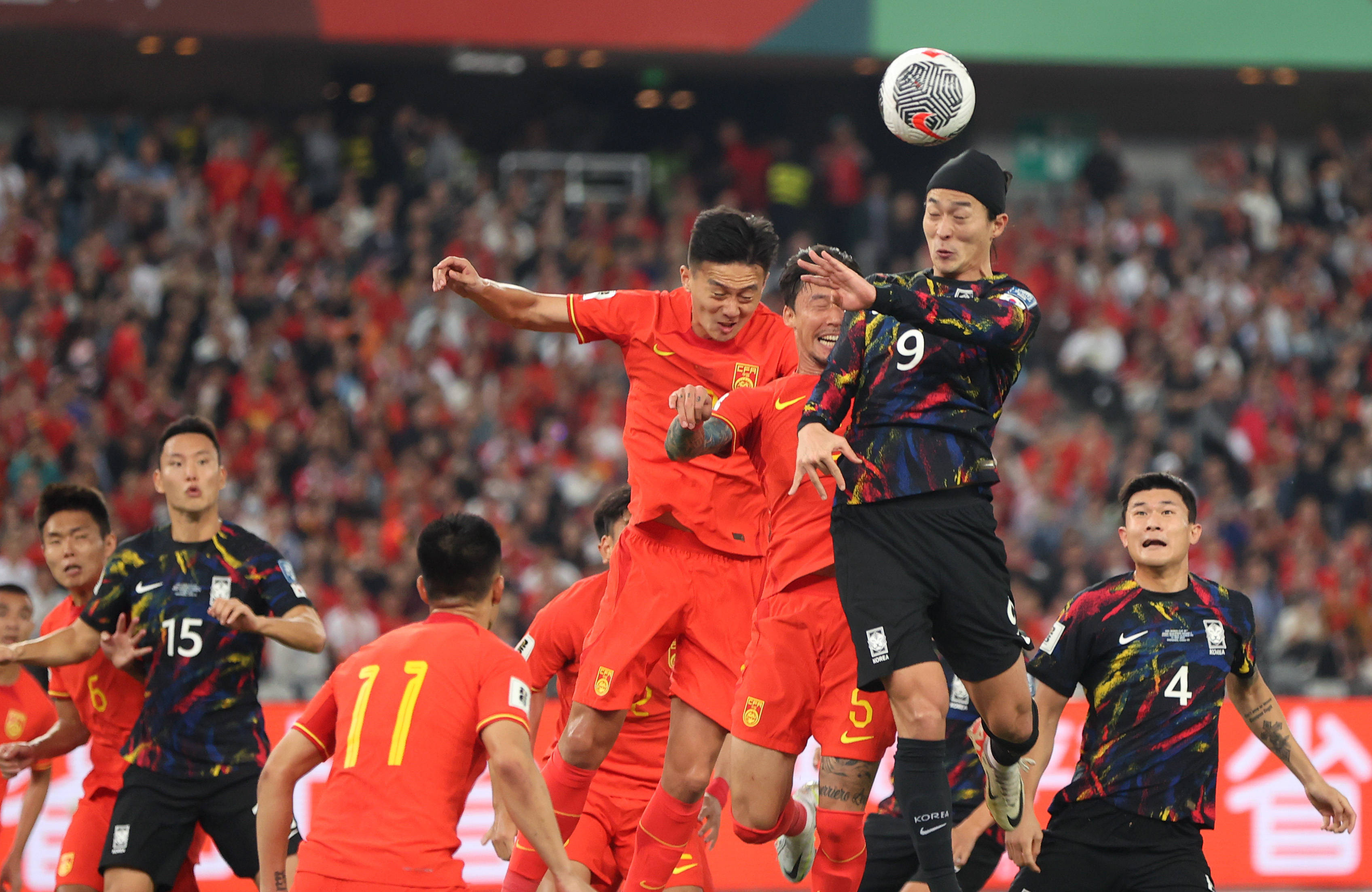 国内球员在国际赛事中亮点频现