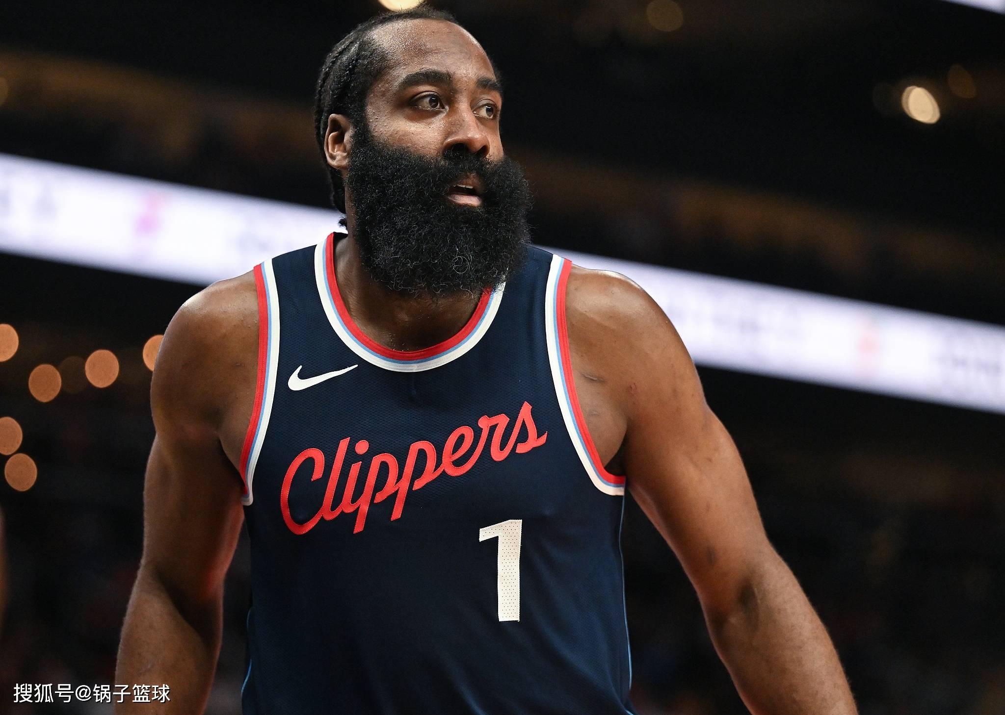 包含球星篮球联赛总决赛精彩绝伦，看点十足的词条