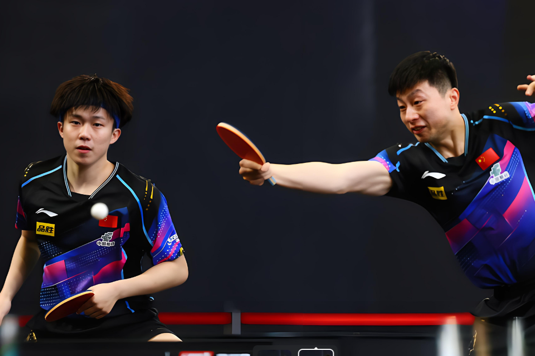 HLE碾压CLG，Xiaohu拿下关键大龙强强对话成都决赛之夜，强势挺进下一轮的简单介绍