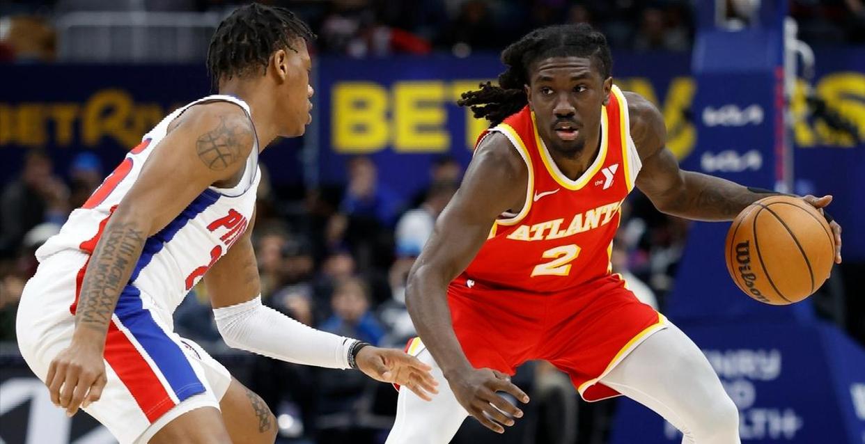 老鹰队年轻核心表现抢眼，帮助球队取得胜利