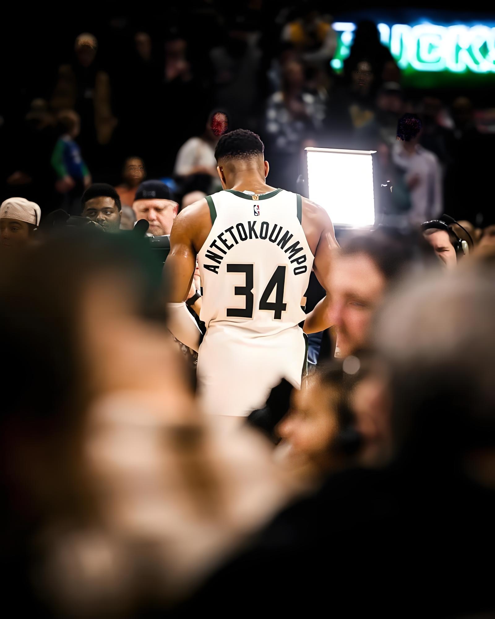 雄鹿队全队状态火热，成为本赛季黑马