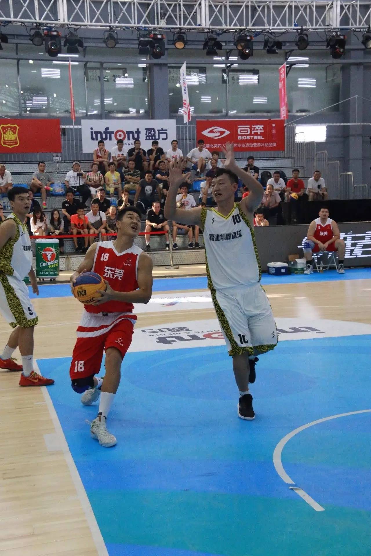 九游VIP-DFM轻取C9，Elk拿下关键大龙激烈交锋成都决赛之夜，强势挺进下一轮