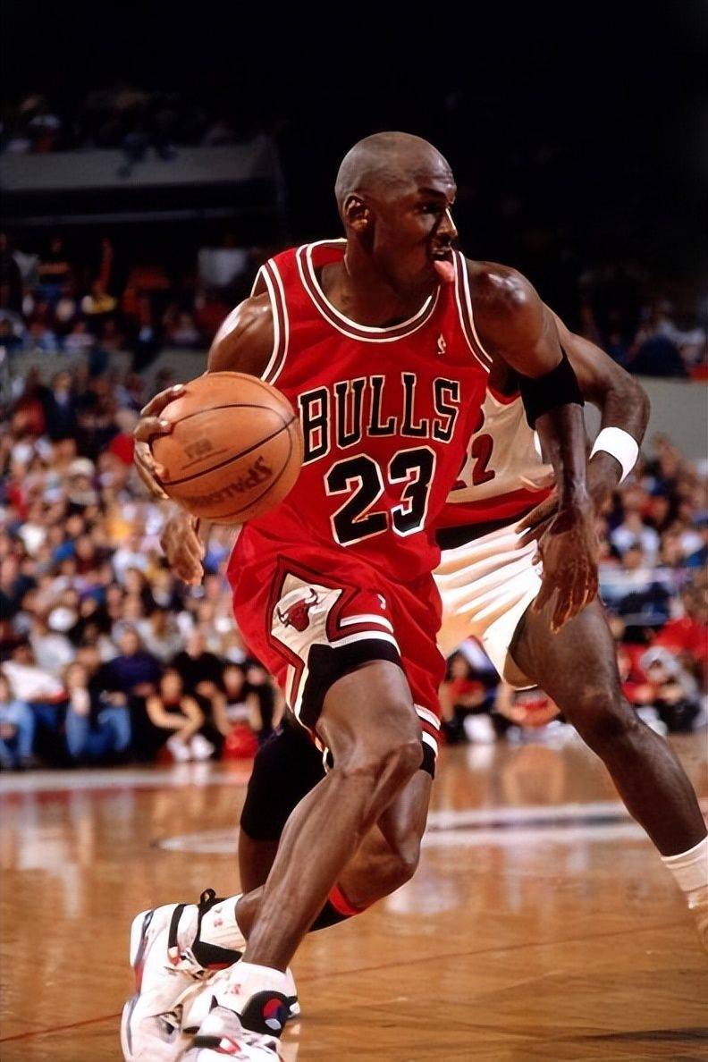 九游体育直播-震撼比赛！巨星球员展现实力