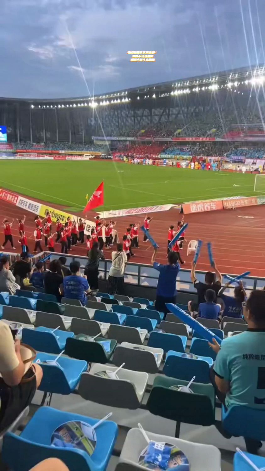 九游体育直播-现场球员斗志昂扬，展现出色实力