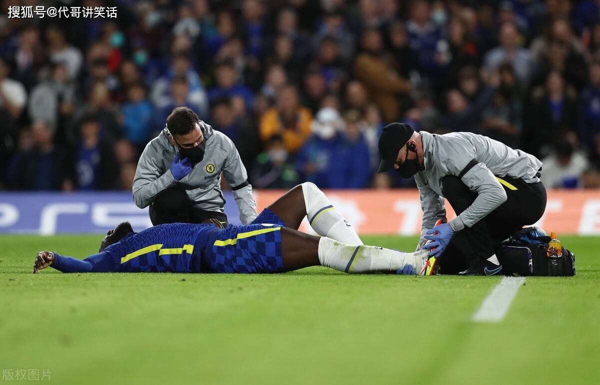 主力球员伤缺，教练组紧急应变