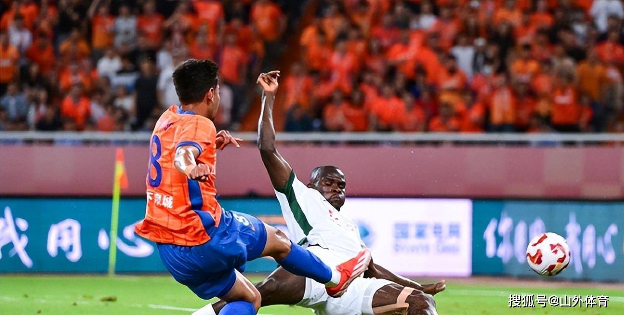 球队战术变化被质疑引起讨论