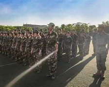 九游APP-霞丹尼VSCO恩南斯，斗志十足