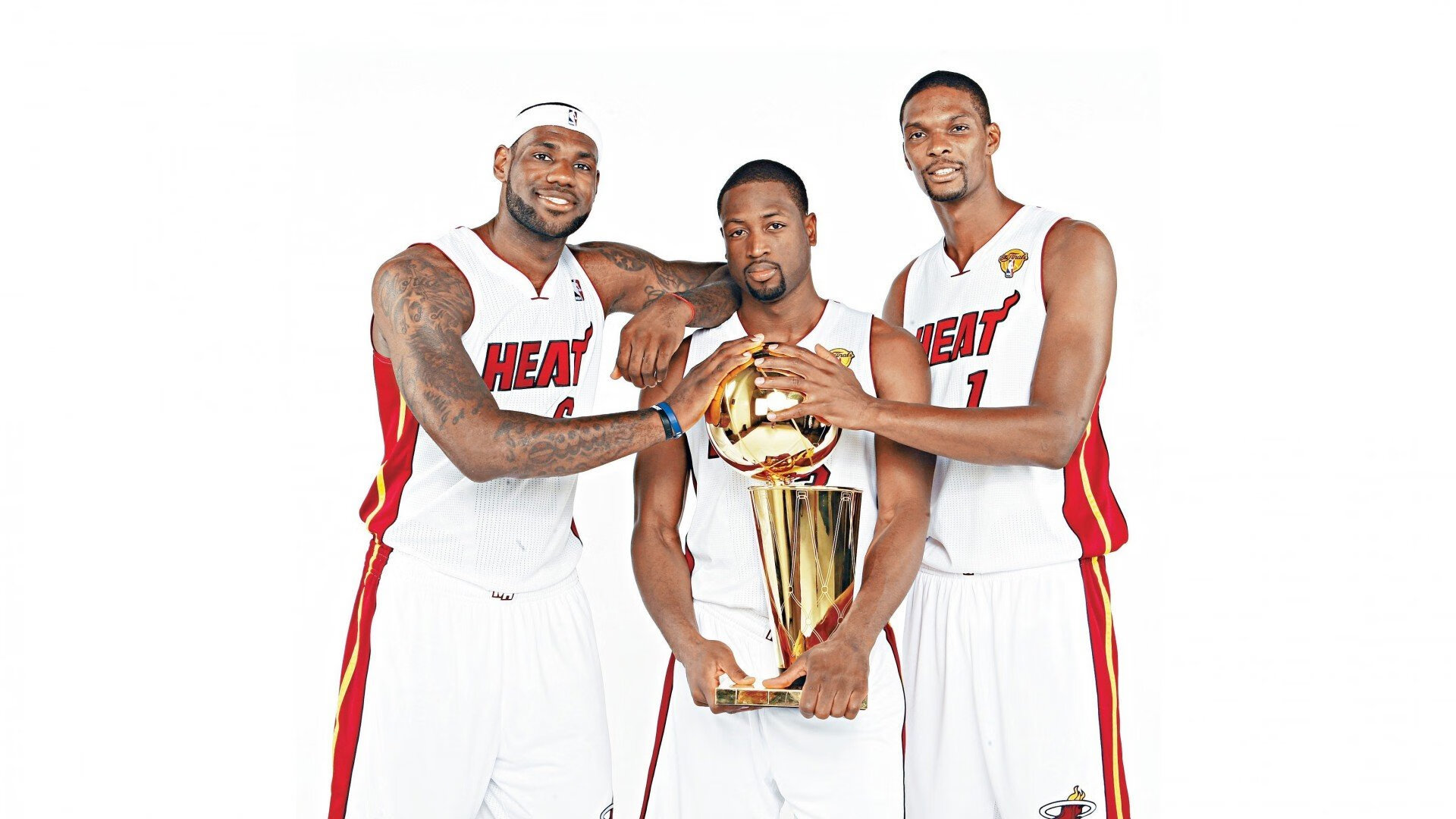 九游体育-赛道与球场,当独行侠一波流接管比赛,德罗赞于争冠弯道全油而过