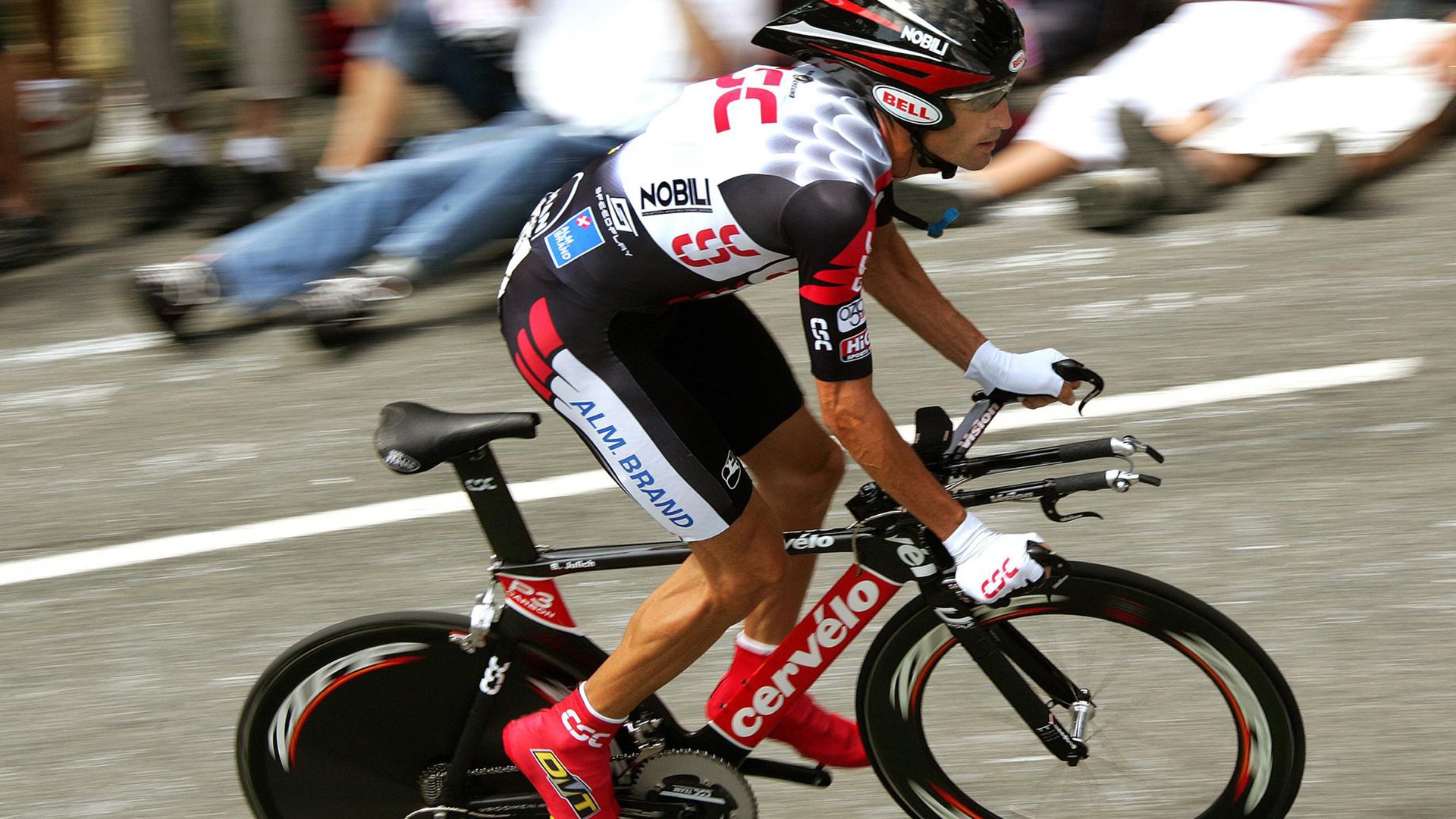 九游游戏-雷霆横扫上海,霍勒迪燃爆全场,一场东西方篮球的对话与较量